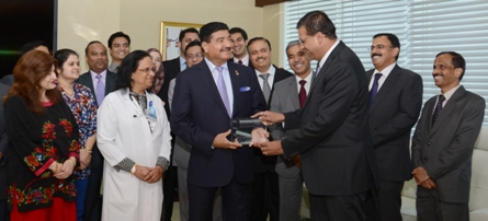 Dr. B R Shetty honoured with Frost & Sullivan - Lifetime Achievement Award for the Year 2013