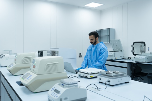 Abu Dhabi Public Health Centre expands its reference laboratory for infectious diseases, enhancing the healthcare ecosystem�s emergency preparedness